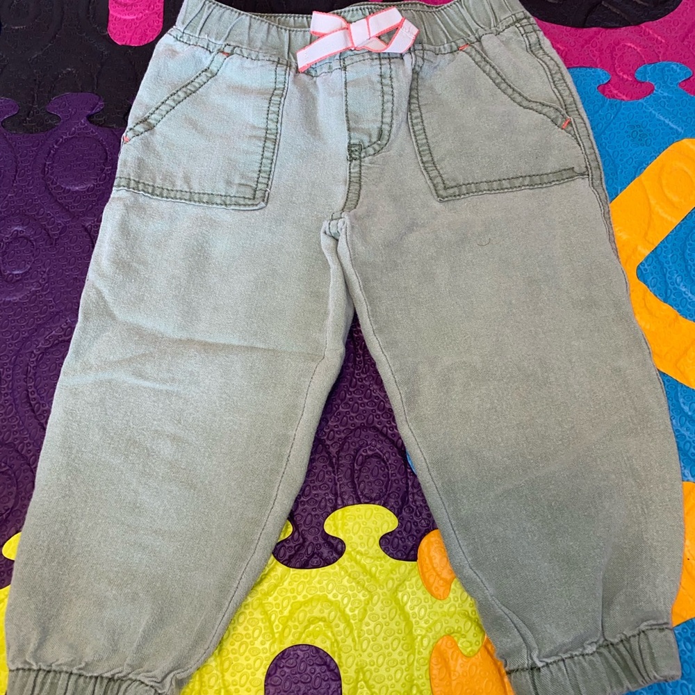 🌈 OshKosh B’gosh Faded Green Knickerbockers (3T)